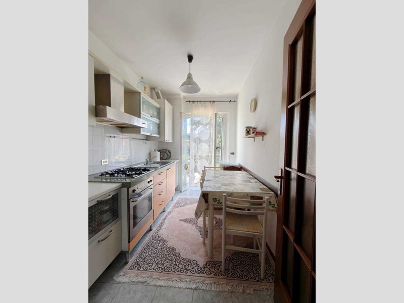 Appartamento in Vendita a Licciana Nardi, 65'000€, , arredato