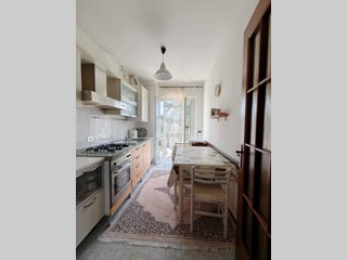 Appartamento in Vendita a Licciana Nardi, 65'000€, , arredato