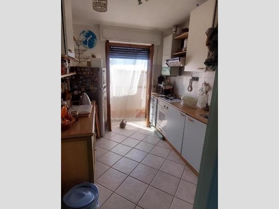 Appartamento in Vendita a Luni, 140'000€, 80 m²