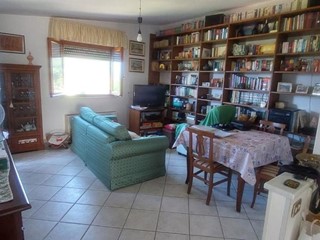 Appartamento in Vendita a Luni, 140'000€, 80 m²