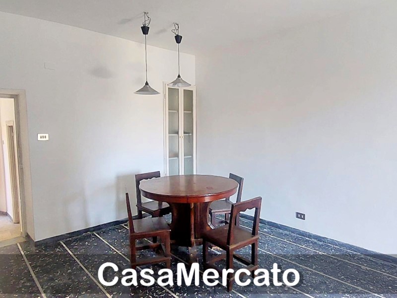 Bilocale in Vendita a Rocca di Papa, zona Repubblica - Centro, 64'000€, 65 m²