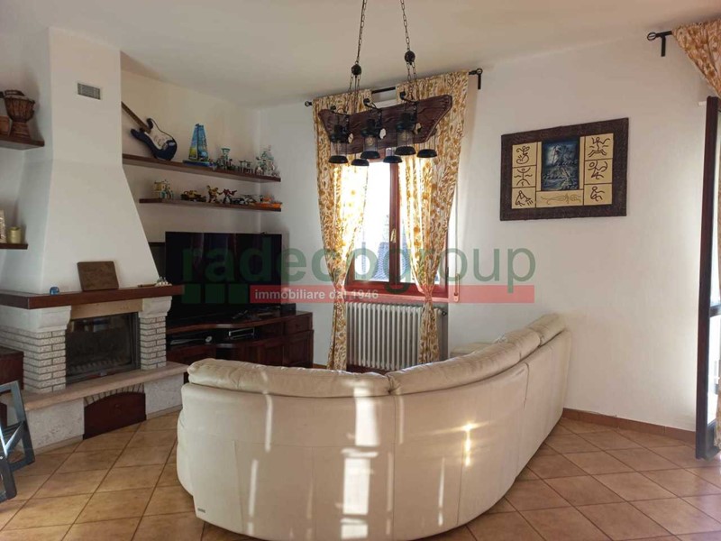 Appartamento in Vendita a Livorno, zona salviano, 315'000€, 140 m²