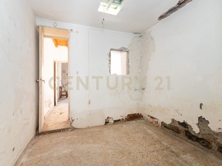 Casa Indipendente in Vendita a Aci Castello, 111'000&euro;, 82 m²