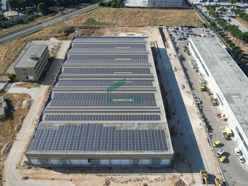 Capannone in Affitto a Modugno, zona Zona Industriale, 45'000€, 9600 m²