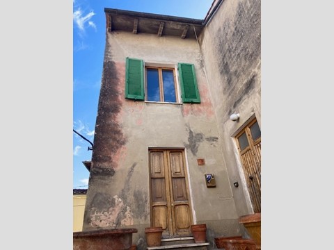 Casa Indipendente in Vendita a Vicopisano, zona Vicopisano, 178'000€, 170 m², con Box