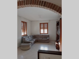 Quadrilocale in Vendita a Sovicille, zona Rosia, 180'000€, 150 m²