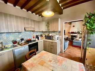 Quadrilocale in Vendita a Lucca, zona San Marco, 315'000€, 90 m²