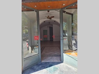 Immobile commerciale in Affitto a Pisa, 950€, 50 m²