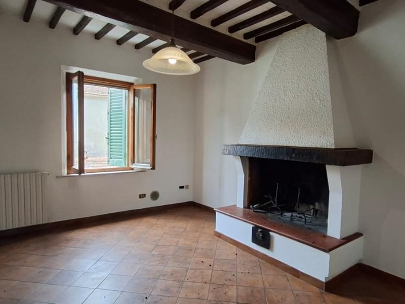 Quadrilocale in Affitto a Palaia, zona Montefoscoli, 500€, 90 m², arredato