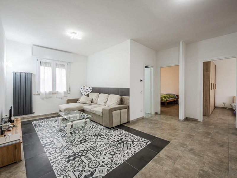 Appartamento in Vendita a Bagnolo in Piano, 185'000€, 90 m², con Box