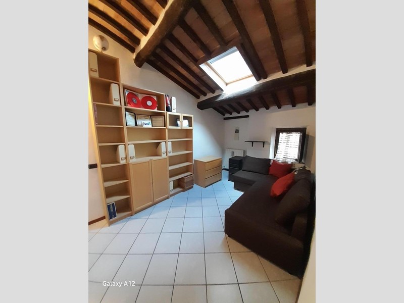 Quadrilocale in Vendita a Pisa, 180'000€, 64 m², arredato