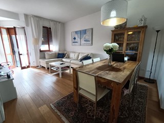 Quadrilocale in Vendita a Carrara, zona Marina di Carrara, 278'000€, 95 m², arredato