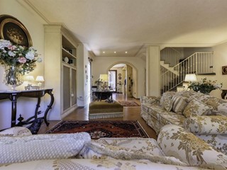 Villa bifamiliare in Vendita a San Giuliano Terme, zona Asciano, 615'000€, 230 m²