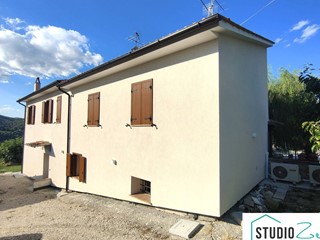 Rustico in Vendita a Amelia, 245'000€, 100 m²