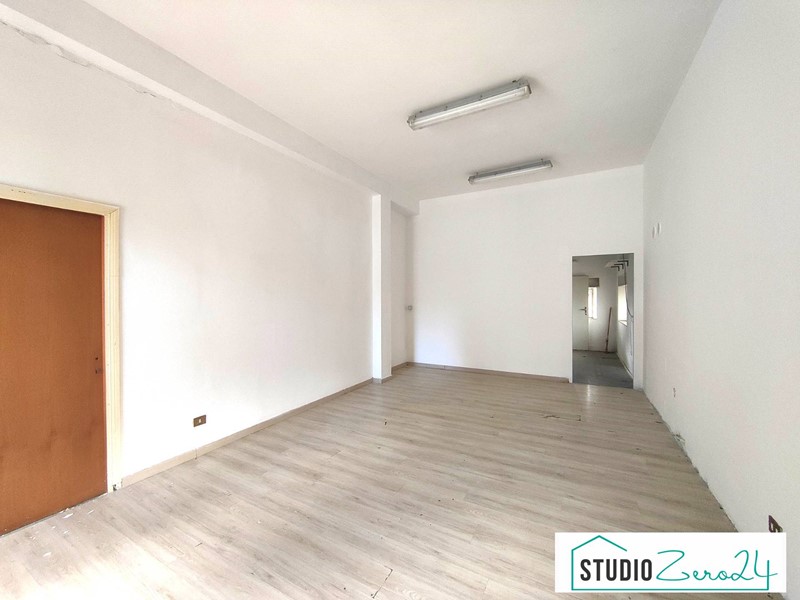 Immobile commerciale in Affitto a Amelia, 500&euro;, 46 m²