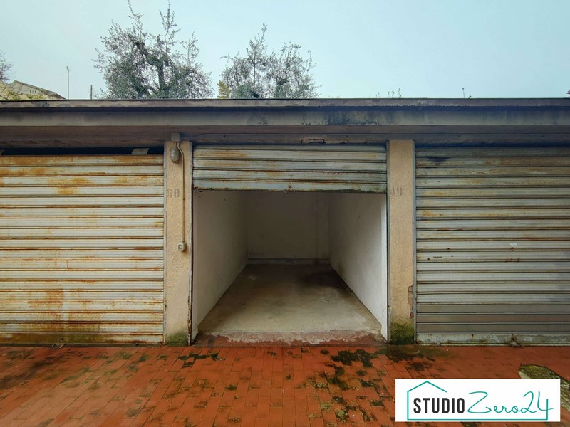 Box in Vendita a Amelia, 5'000€, 11 m²