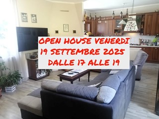 Quadrilocale in Vendita a Besozzo, 99'000€, 114 m²