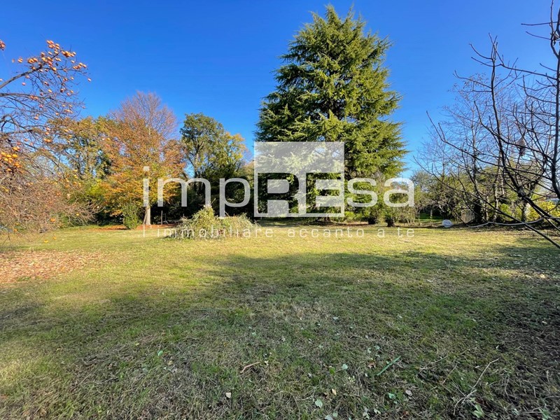 Terreno edificabile in Vendita a Susegana, 98'000€, 1412 m²