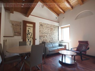 Trilocale in Affitto a Verona, 1'400€, 90 m²