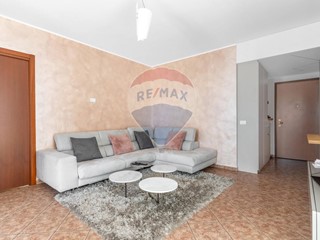 Trilocale in Vendita a Rho, 239'000€, 100 m²