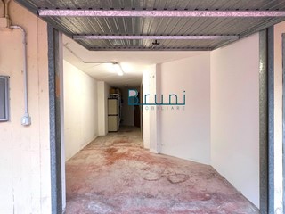 Box in Vendita a San Benedetto del Tronto, 22'000€, 16 m²