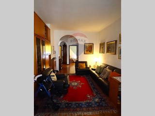 Quadrilocale in Vendita a Pavia, 250'000€, 127 m²