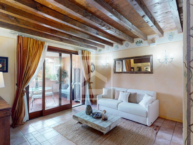 Bilocale in Vendita a Peschiera del Garda, 249'000€, 65 m²