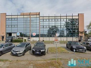 Capannone in Affitto a Buccinasco, 4'000€, 600 m²