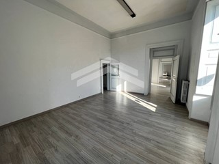 Appartamento in Vendita a Campobasso, 290'000€, 200 m²