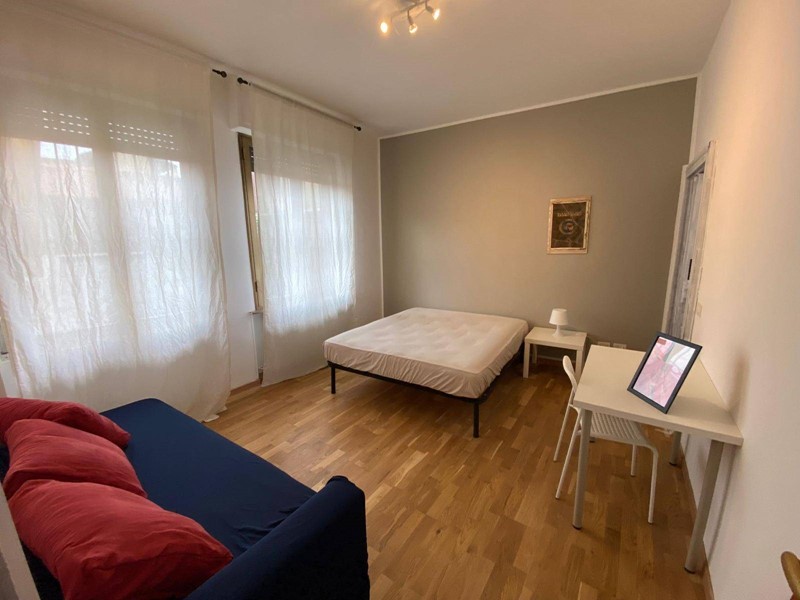 Stanza in Affitto a Castellanza, 400€, 200 m²