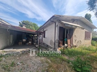 Villa in Vendita a Forte dei Marmi, 1'100'000€, 180 m²