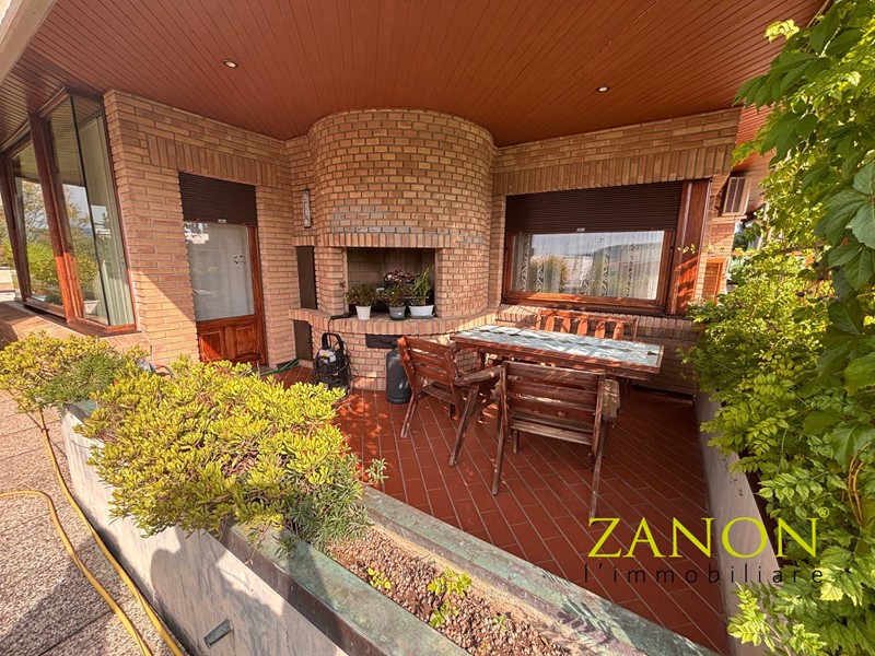 Appartamento in Vendita a Gorizia, 1173 m²