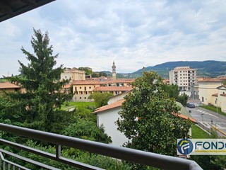 Quadrilocale in Vendita a Grumello del Monte, 150'000€, 103 m²