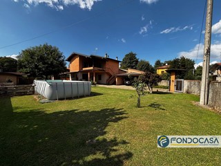 Villa in Vendita a Palazzolo sull'Oglio, 420'000€, 190 m²