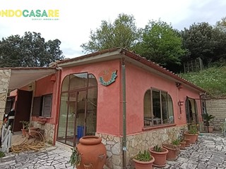 Casa Indipendente in Vendita a Palombara Sabina, 145'000&euro;, 95 m²