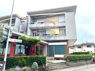 Appartamento in Vendita a Buja, 92'000€, 130 m²