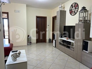 Quadrilocale in Vendita a San Nicola Manfredi, 160'000€, 120 m², con Box