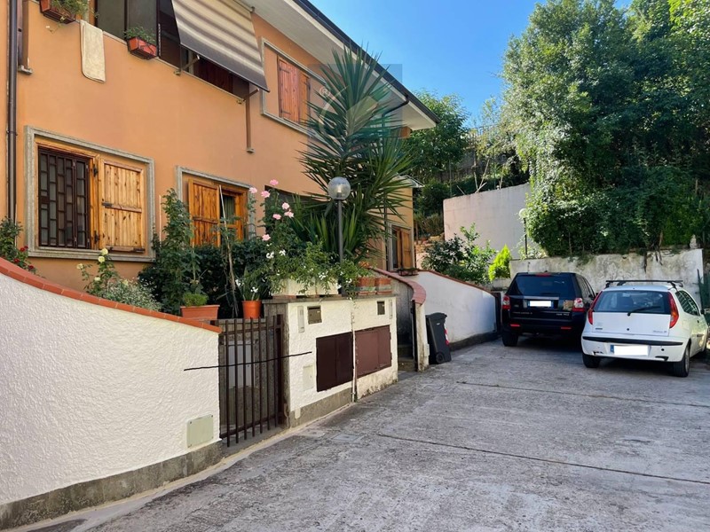 Villetta a schiera in Vendita a Monterotondo, 259'000€, 160 m²