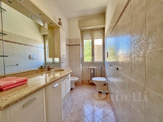 Trilocale in Vendita a Busto Arsizio, 98'000€, 95 m²