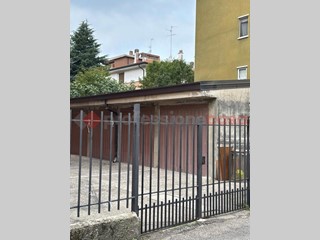 Box in Vendita a Pioltello, 15'000€, 12 m²
