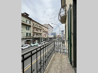 Appartamento in Vendita a Como, 105'000€, 71 m²