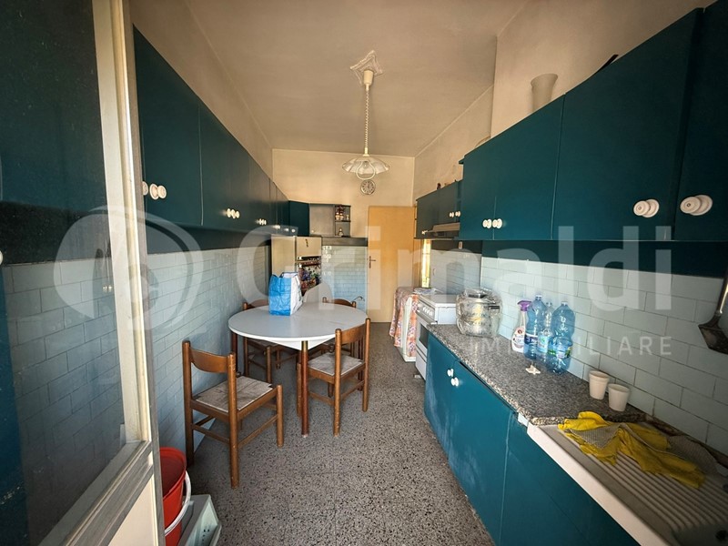 Trilocale in Vendita a Messina, 45'000€, 84 m²