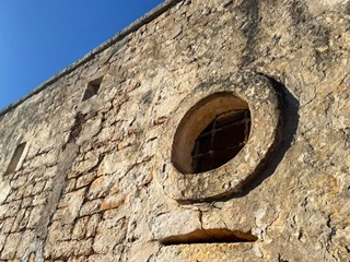 Capannone in Vendita a Polignano a Mare, 70'000€, 71 m²