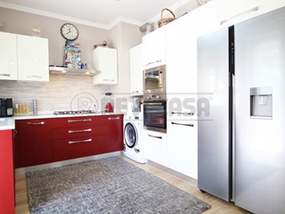 Appartamento in Vendita a Vicenza, 175'000€, 125 m², con Box