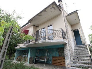 Villa in Vendita a Sermide e Felonica, 100'000&euro;, 320 m², con Box
