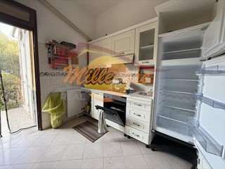 Villa in Vendita a Siracusa, zona Scala Greca, 300'000&euro;, 310 m²