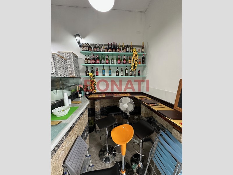 Attività commerciale in Vendita a La Spezia, zona Periferia Nord Ovest, 30'000€, 40 m²