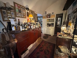 Attività commerciale in Vendita a Lerici, 120'000&euro;, 62 m²
