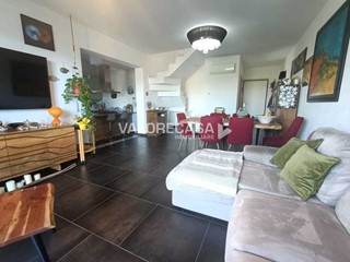 Casa Semi Indipendente in Vendita a Carrara, zona Battilana, 265'000€, 100 m², con Box