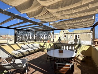 Quadrilocale in Vendita a Siracusa, zona ORTIGIA, 315'000€, 114 m²